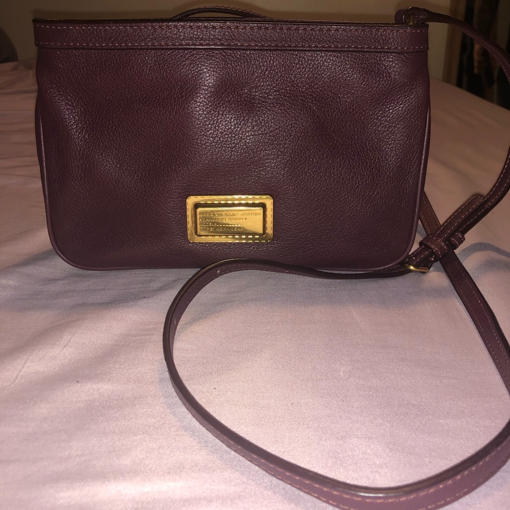 Maroon Marc Jacob crossbody bag